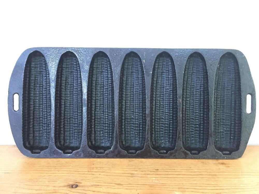 Vintage Lodge No 27C Cast Iron Cornbread Corn Stick Shaped Muffin Baking Pan